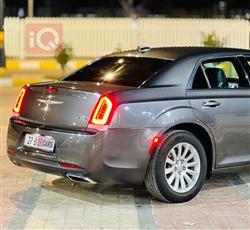 کرایسلەر 300